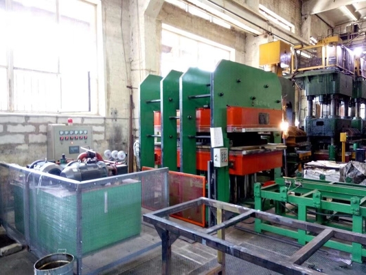 شراء مكبس هيدروليكي لقولبة المطاط PLC الأوتوماتيكي online manufacture
