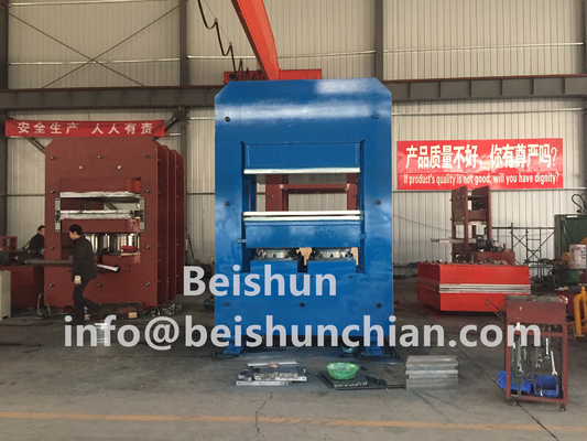 شراء تحكم PLC آلة مطبخ مطاطية قابلة للتخصيص تلقائيًا لتقليص منتجات المطاط online manufacture