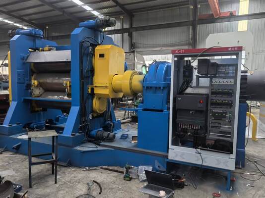 سعر جيد Automatic PLC High-quality 3-roll Rubber Calenders Are Used In Motorcycle Tyre Tread Production Lines. الانترنت